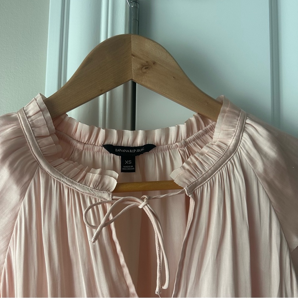 Light Pink Flowy Top - Picture 2 of 3